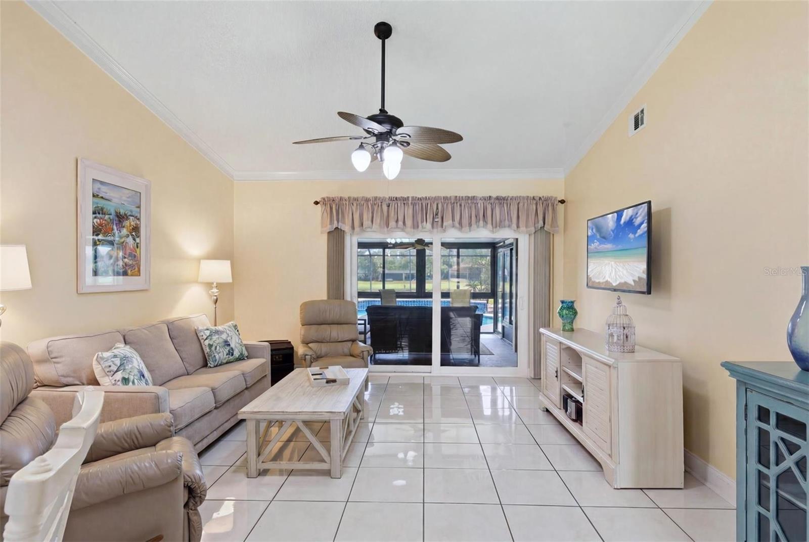 3663 Longmeadow #23 Property Photo 5