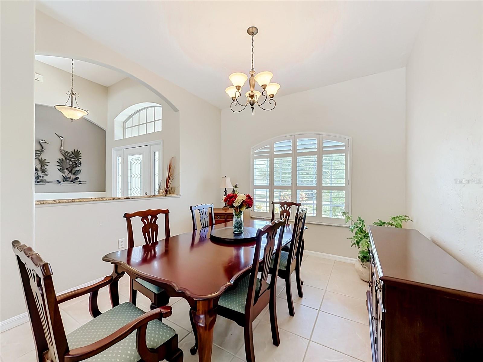 27423 Natal Dr Property Photo 5