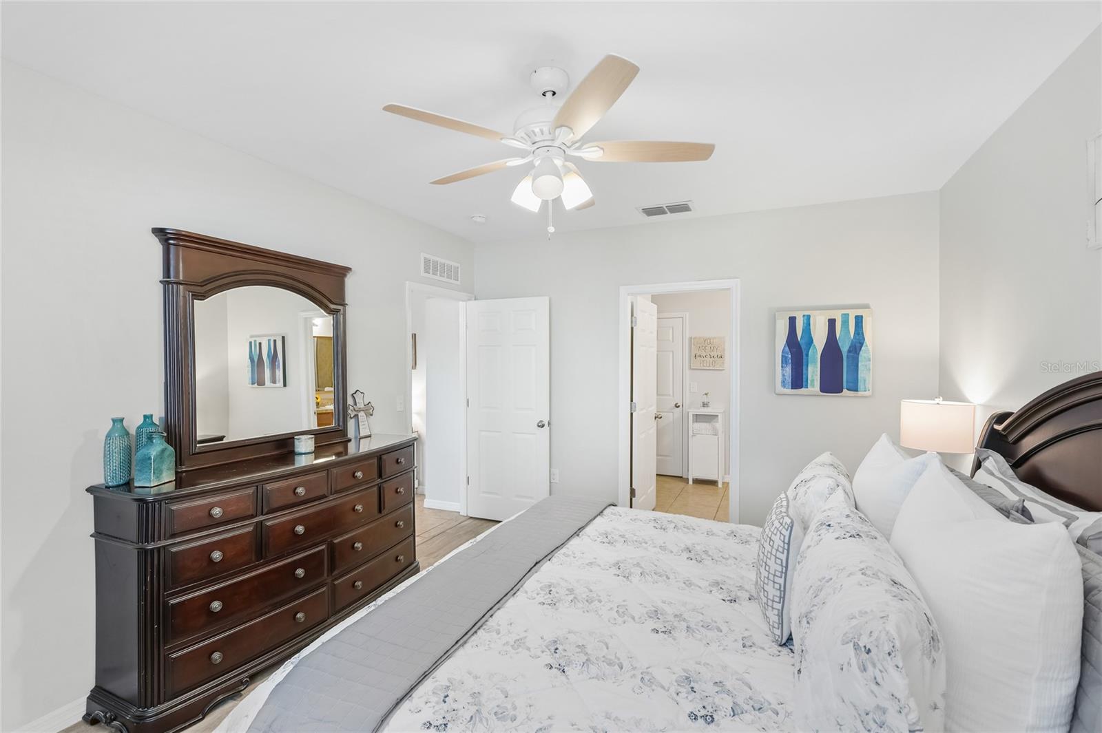 24413 Bandoni Pl Property Photo 17