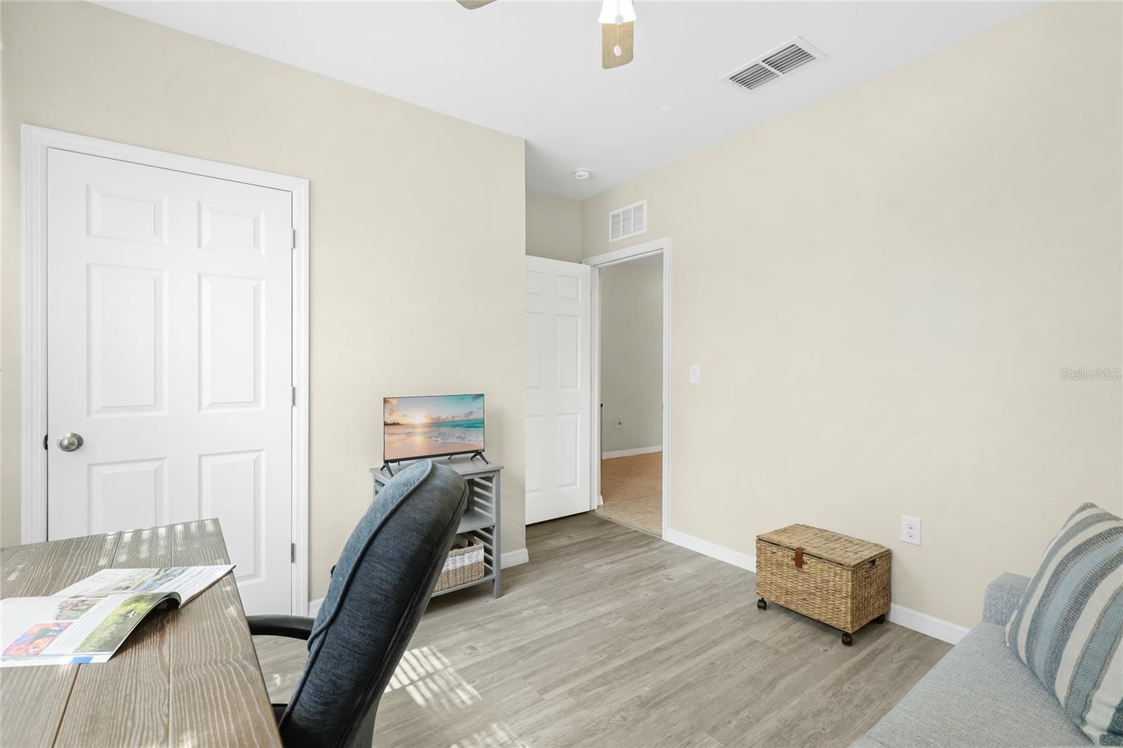 24413 Bandoni Pl Property Photo 22