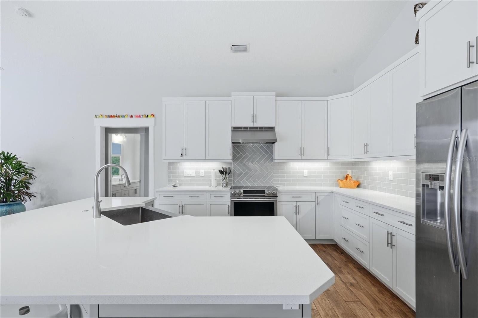 4575 Satinleaf Ln Property Photo 15