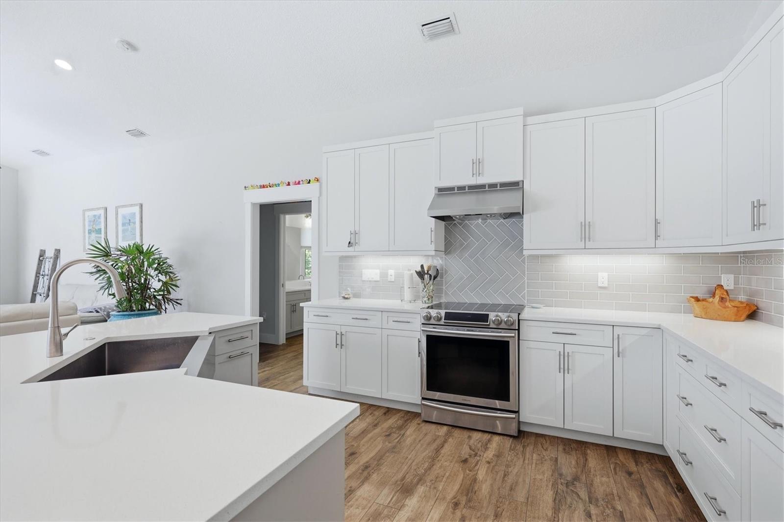 4575 Satinleaf Ln Property Photo 16