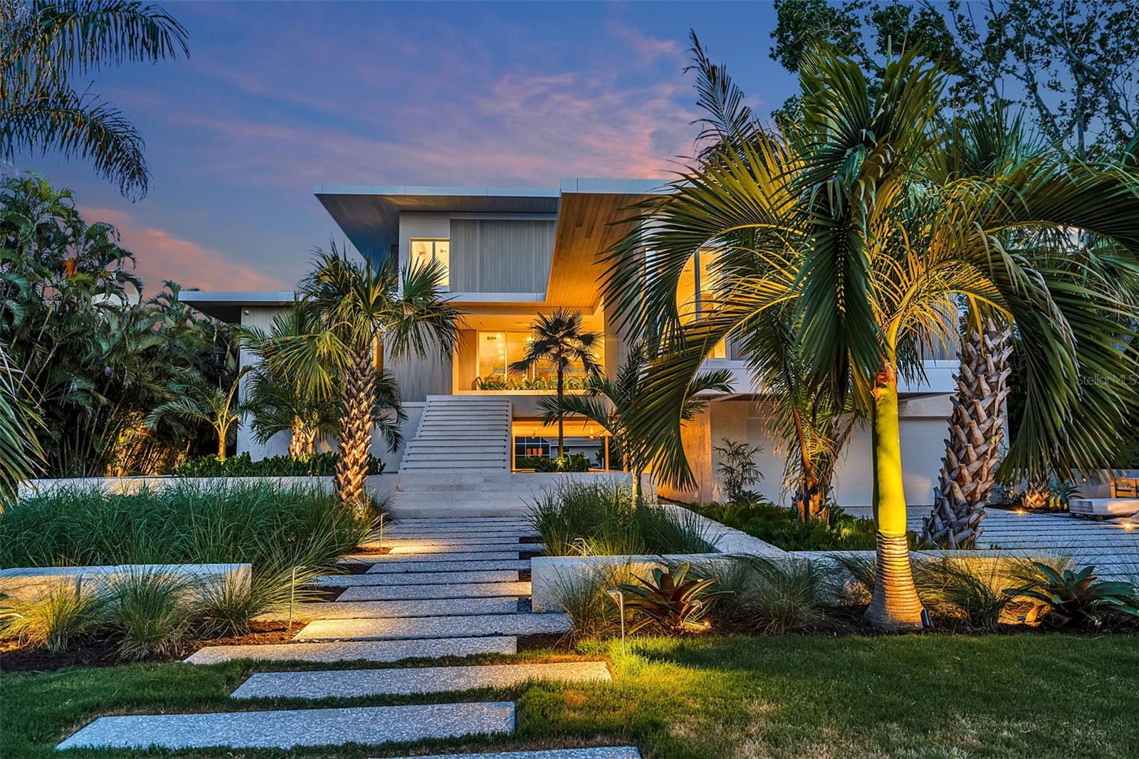 500 Harbor Cove Cir Property Photo 1