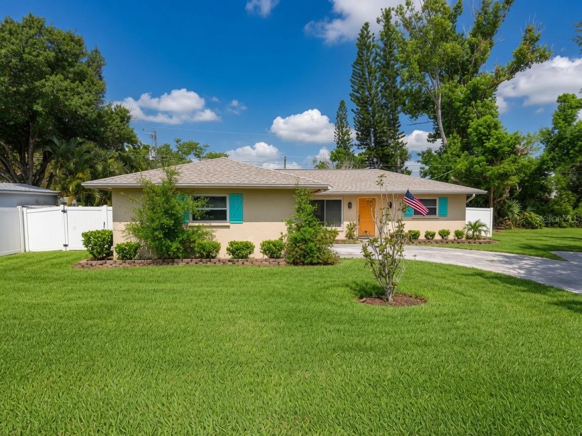 5864 Marigold Rd Property Photo 1