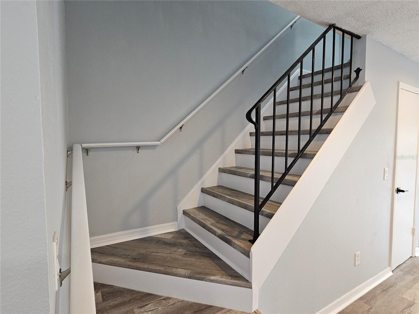 13817 Stone Mill Way Property Photo 10