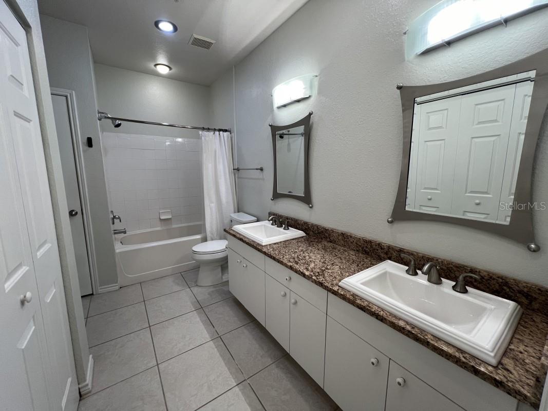 4307 Bayside Village Dr #201 Property Photo 4