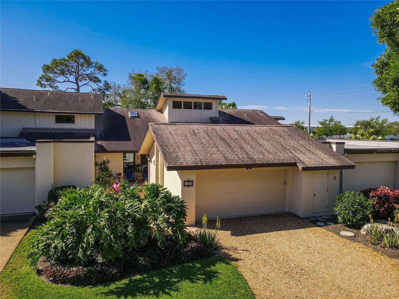 4660 LA JOLLA DR Property Photo 1