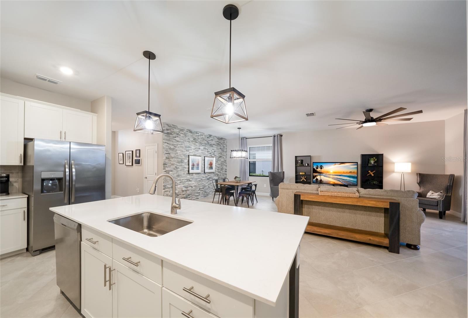 15041 Serene Shores Loop Property Photo 8