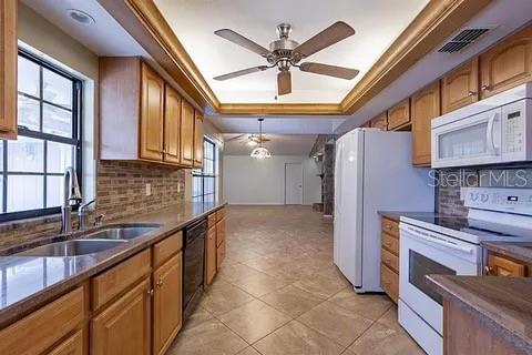 7528 River Country Dr Property Photo 2