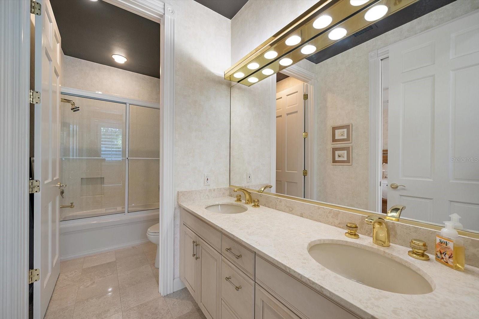 617 Weston Pointe Ct Property Photo 28