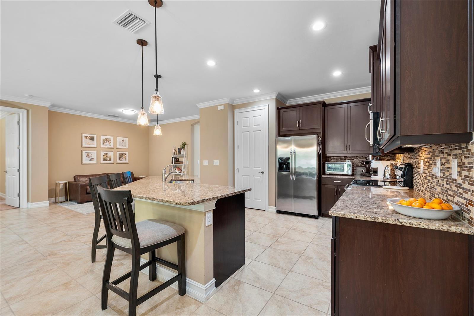 1015 Bluffwood Dr Property Photo 11