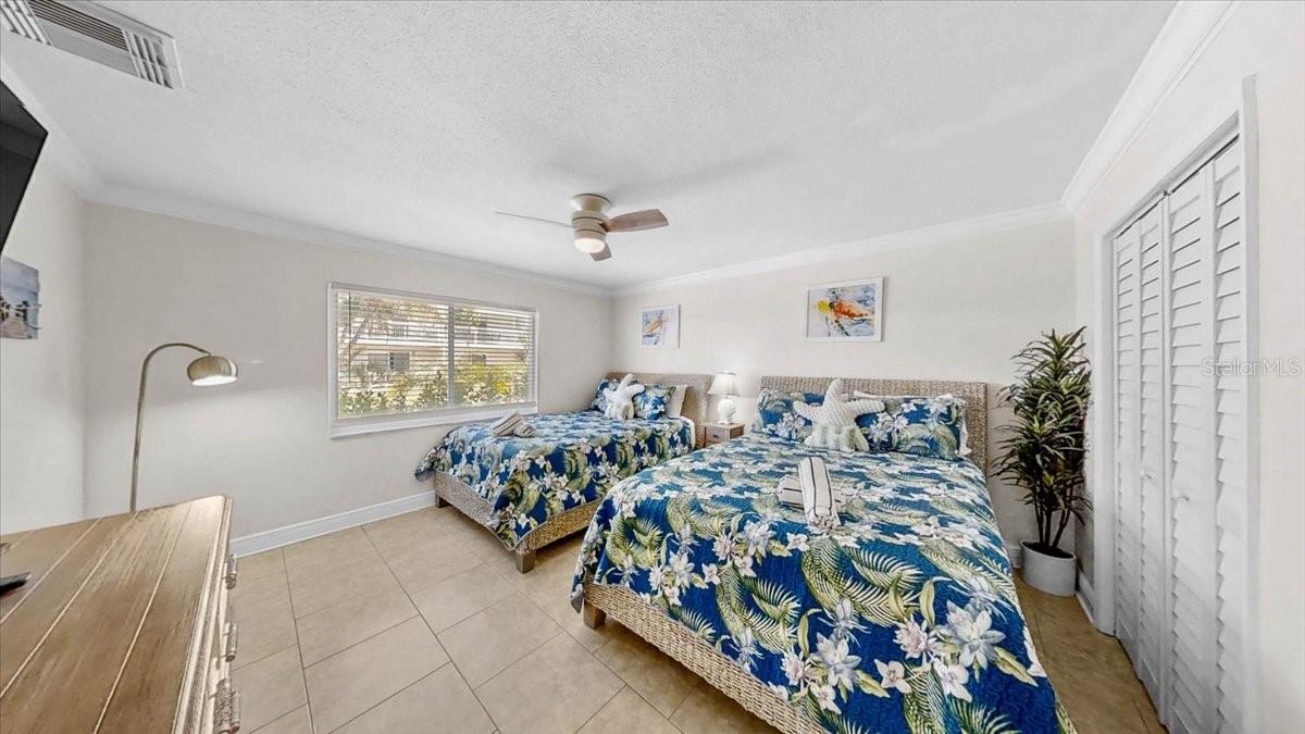 5830 Midnight Pass Rd #3 Property Photo 16
