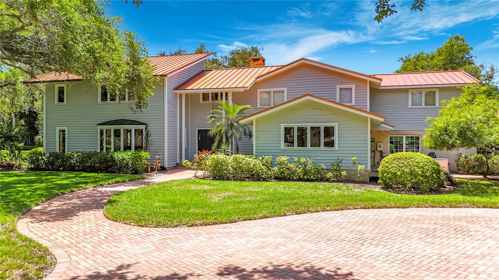 8005 17TH AVE W