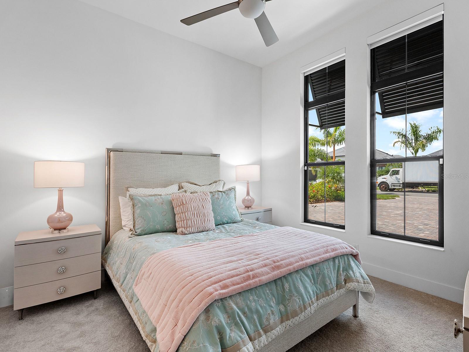 1095 Blue Shell Loop Property Photo 49