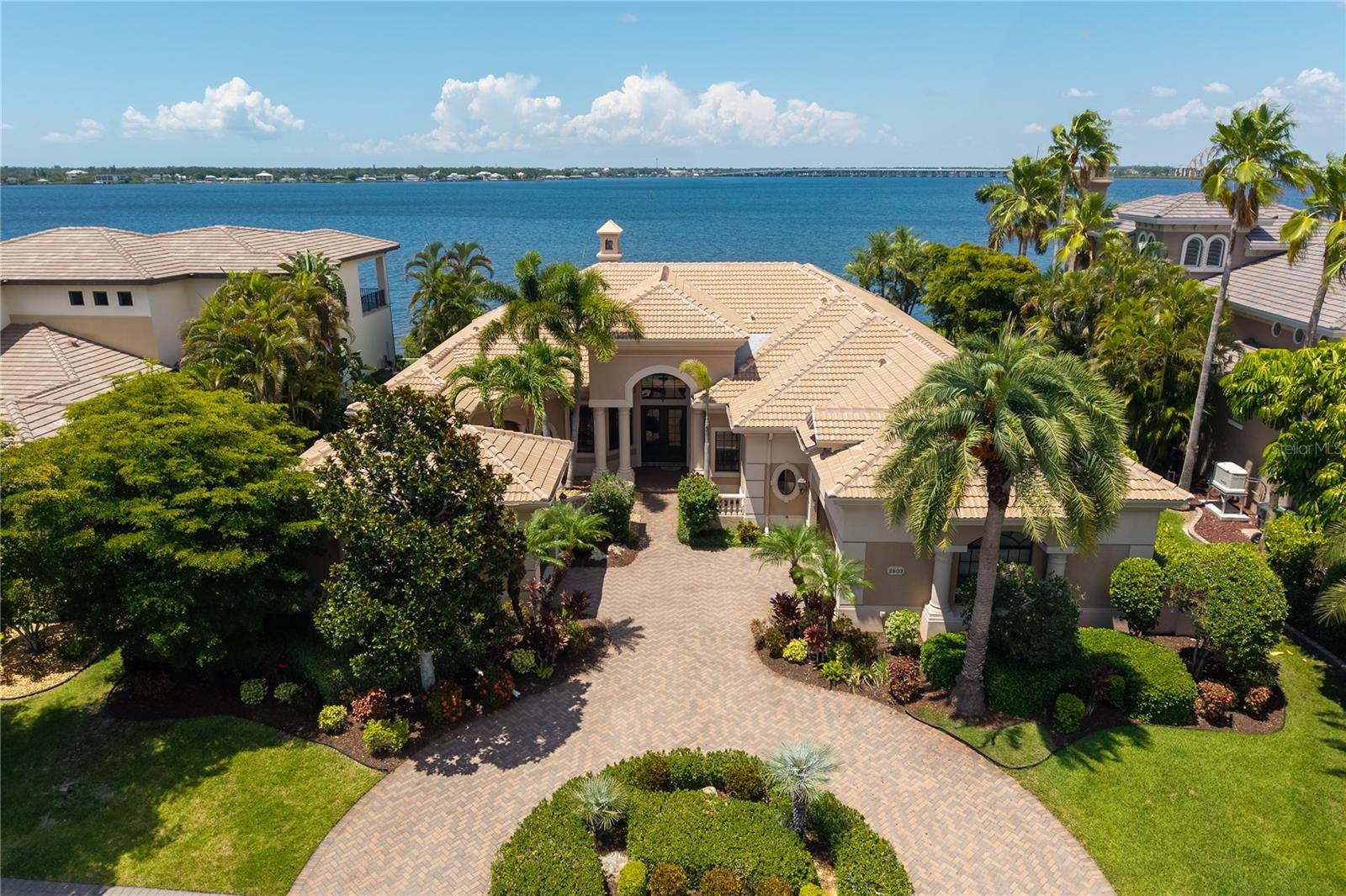 3803 Hawk Island Dr Property Photo