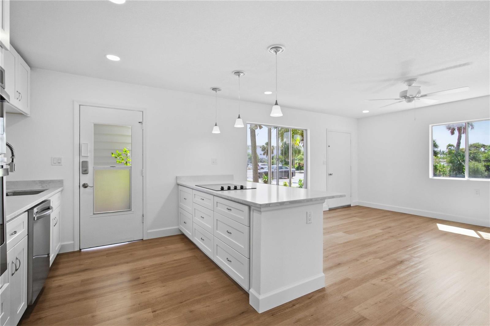 765 John Ringling Blvd #1clari Property Photo 5