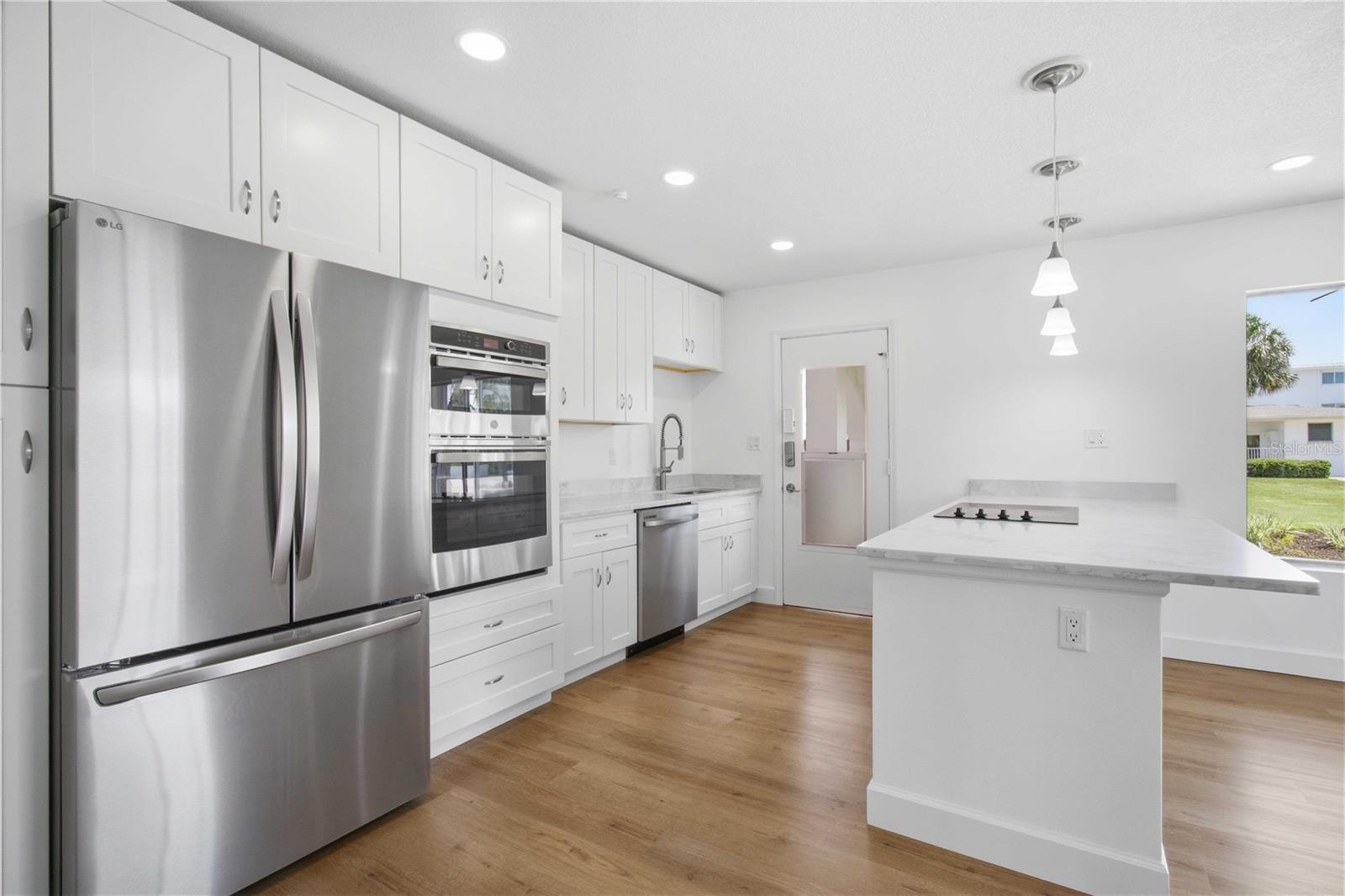 765 John Ringling Blvd #1clari Property Photo 6