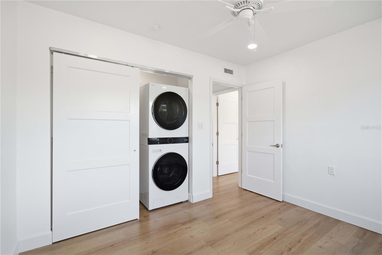 765 John Ringling Blvd #1clari Property Photo 16