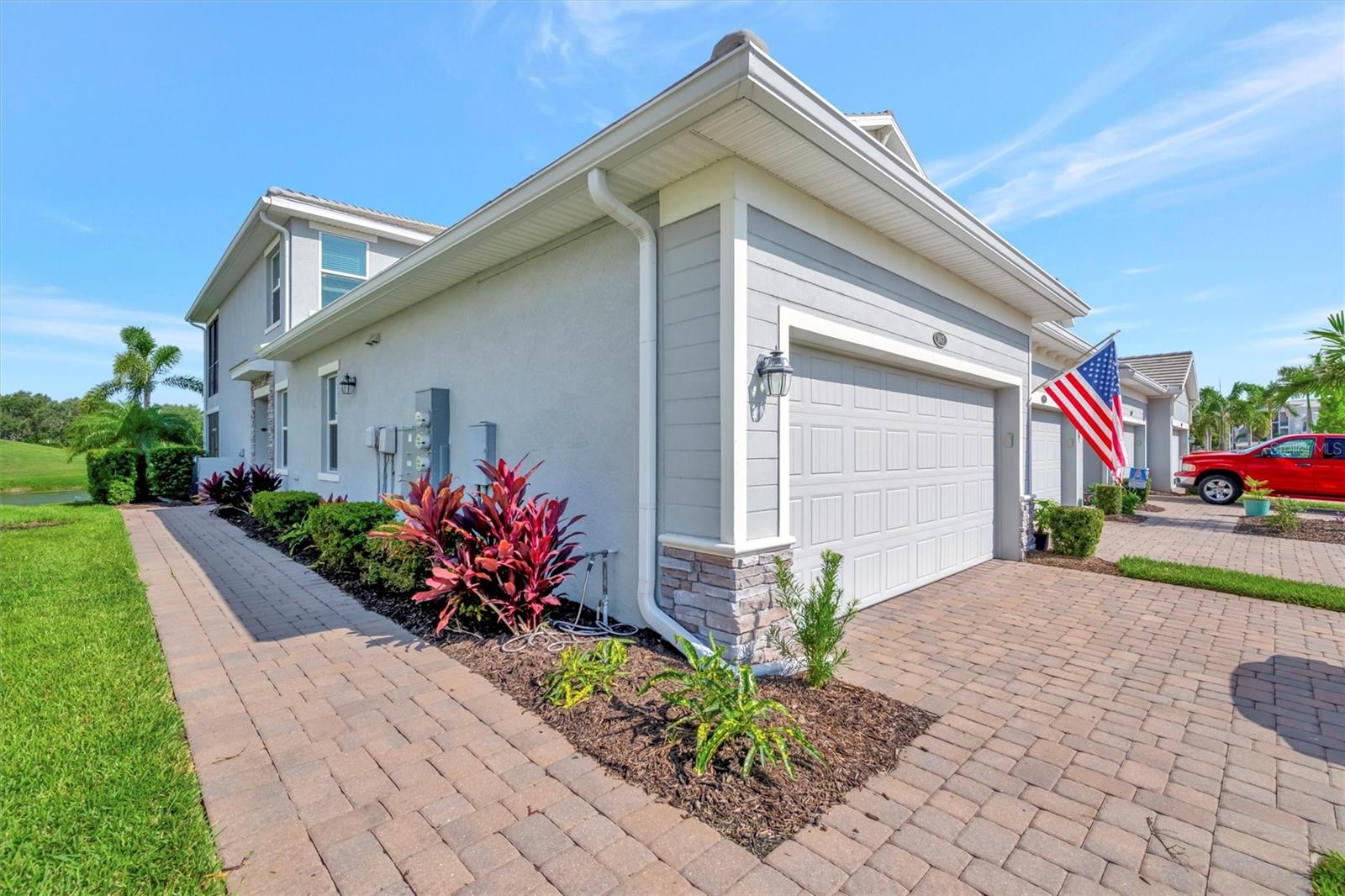 947 Tidewater Shores Loop Property Photo 4