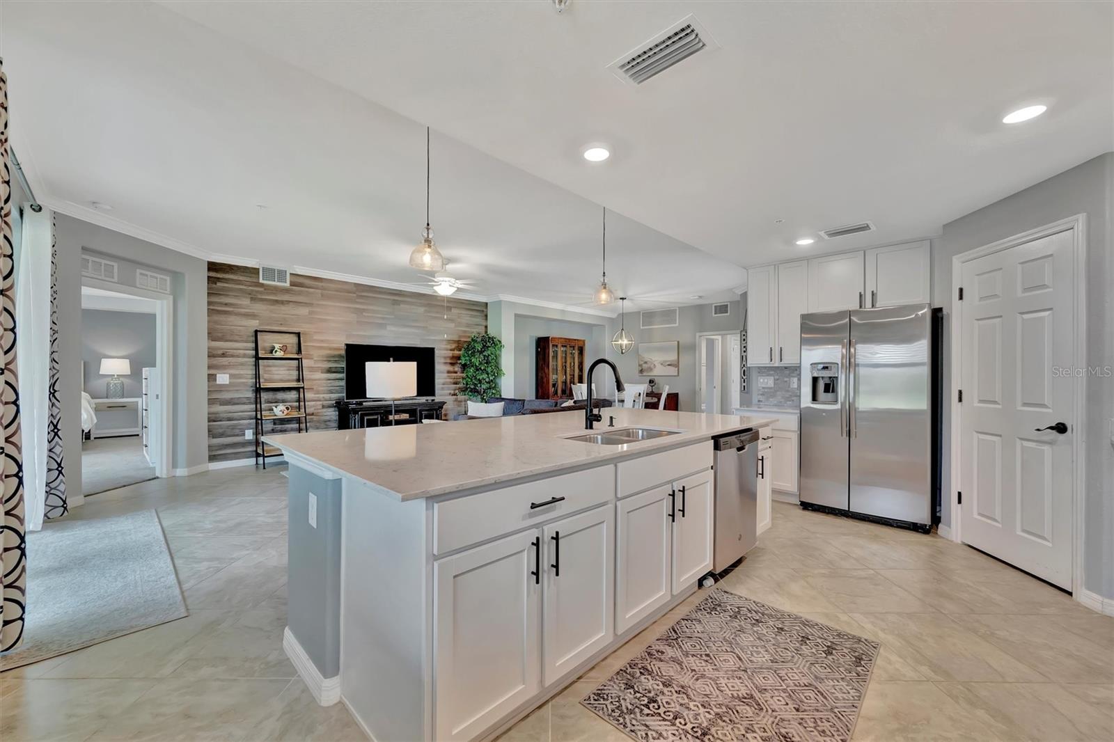 947 Tidewater Shores Loop Property Photo 18