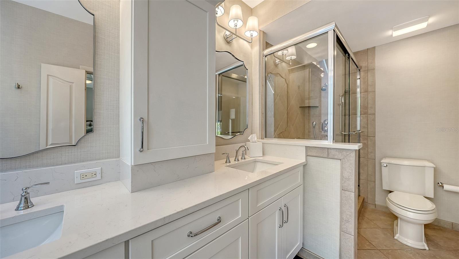 2000 Harbourside Dr #1501 Property Photo 18