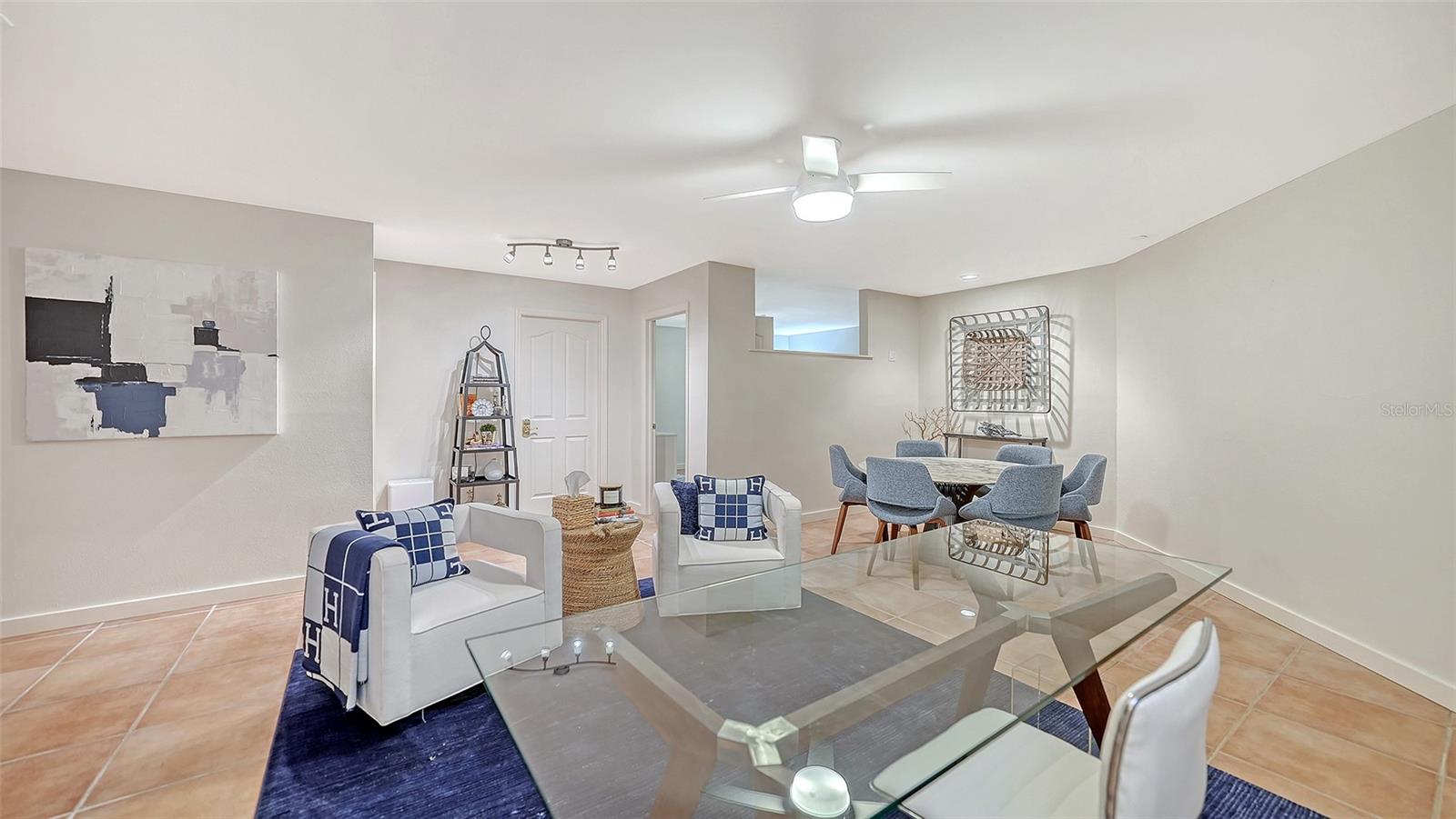 2000 Harbourside Dr #1501 Property Photo 25
