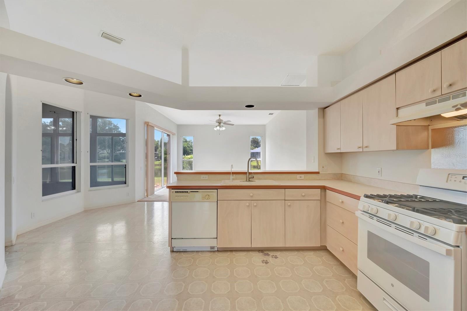 4206 73rd Ter E Property Photo 21