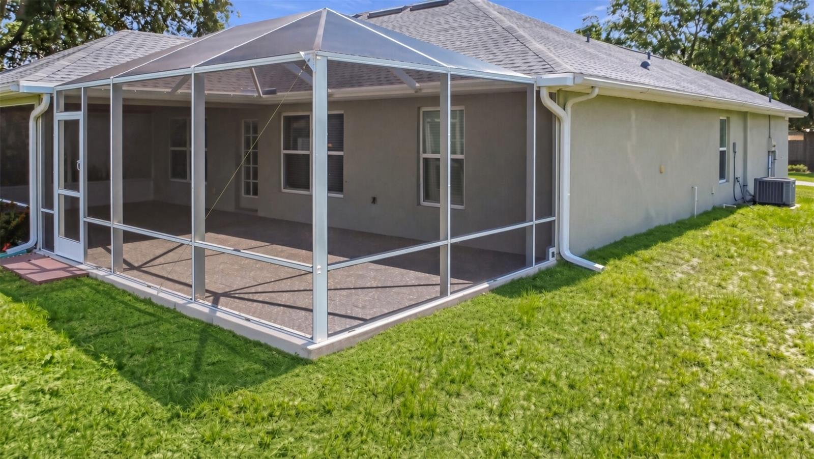 1741 Shevlin St Property Photo 3