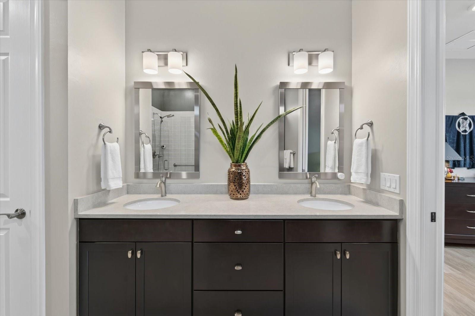 6774 Chester Trl Property Photo 41