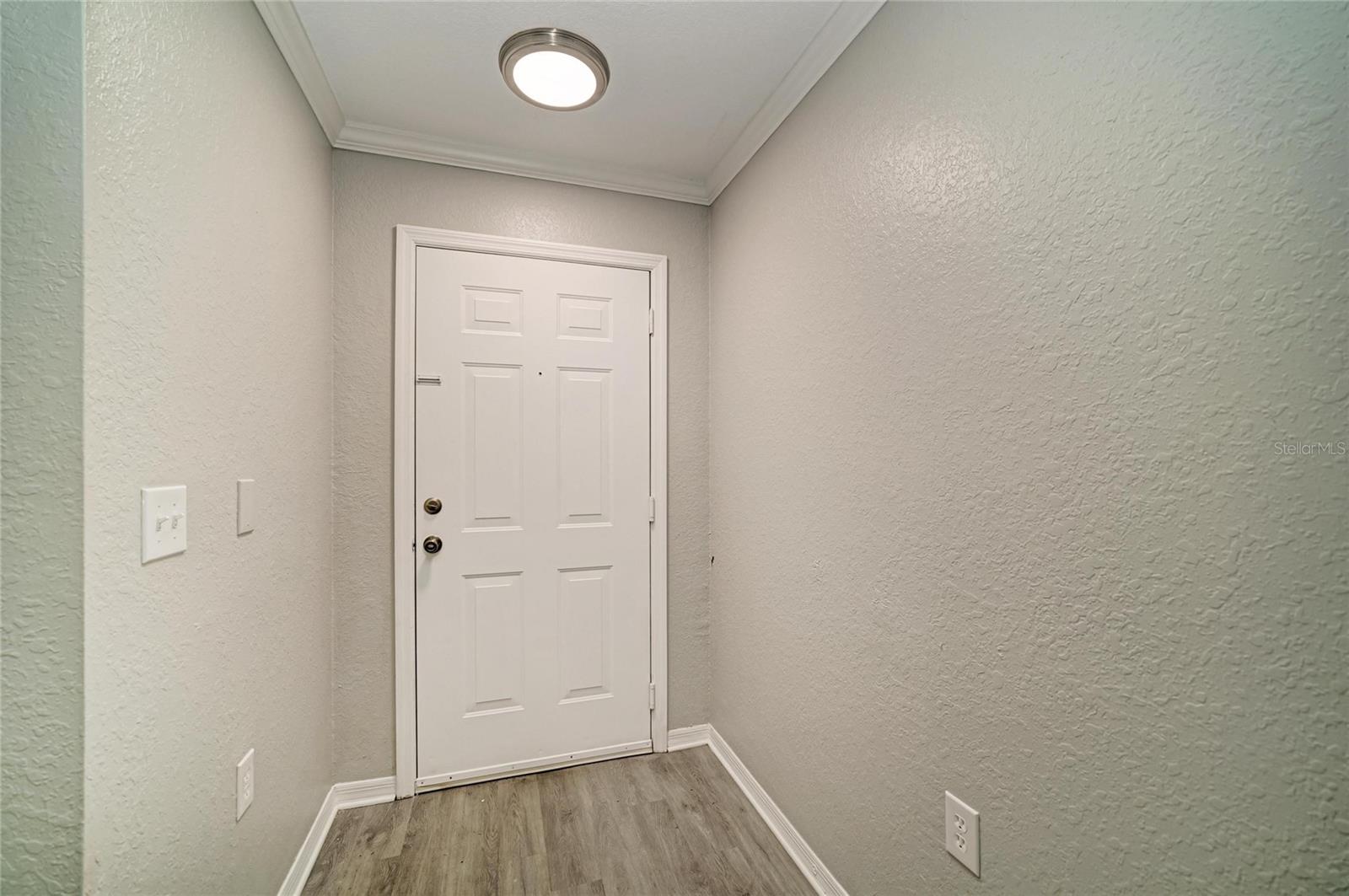 8932 Manor Loop #102 Property Photo 5