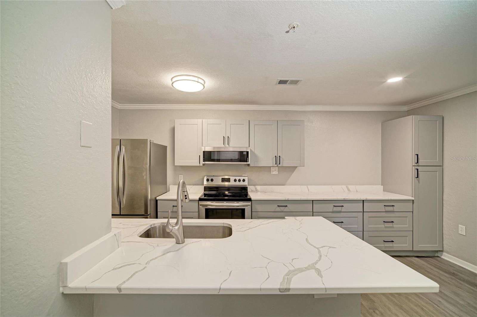 8932 Manor Loop #102 Property Photo 18