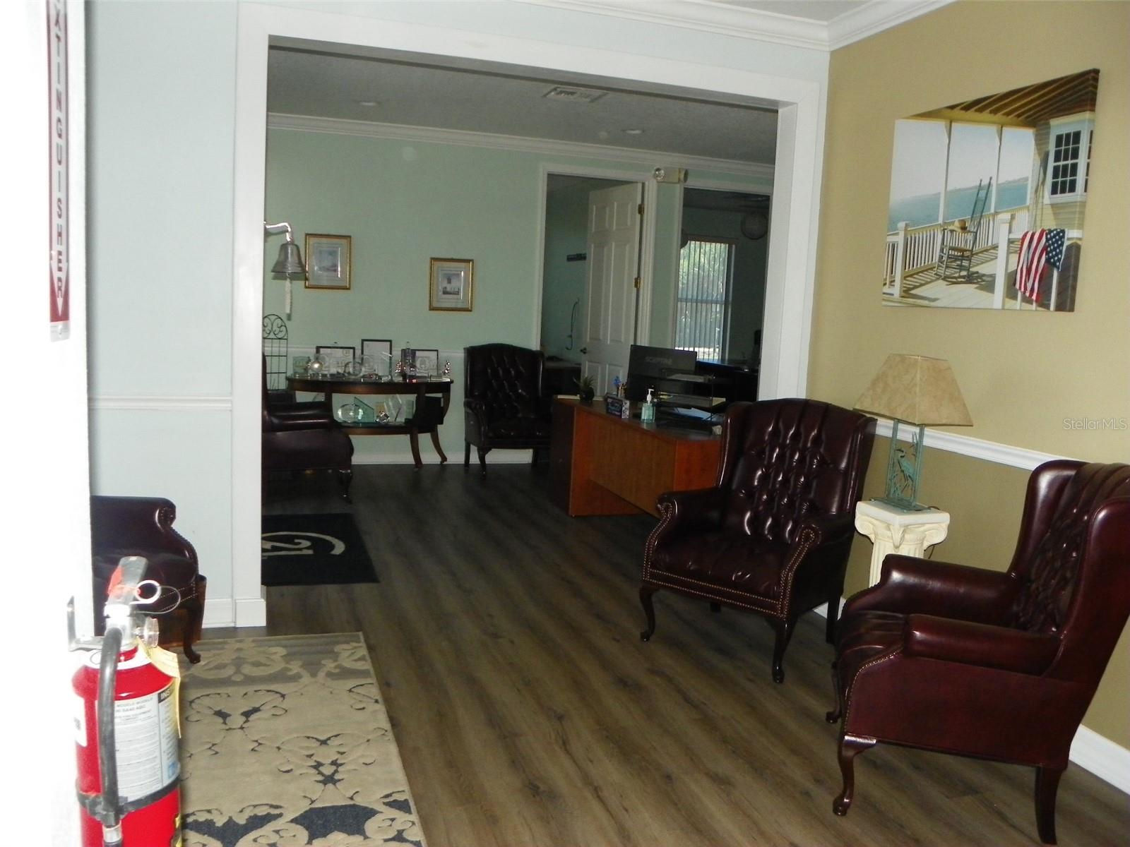 2824 Manatee Ave E Property Photo 10