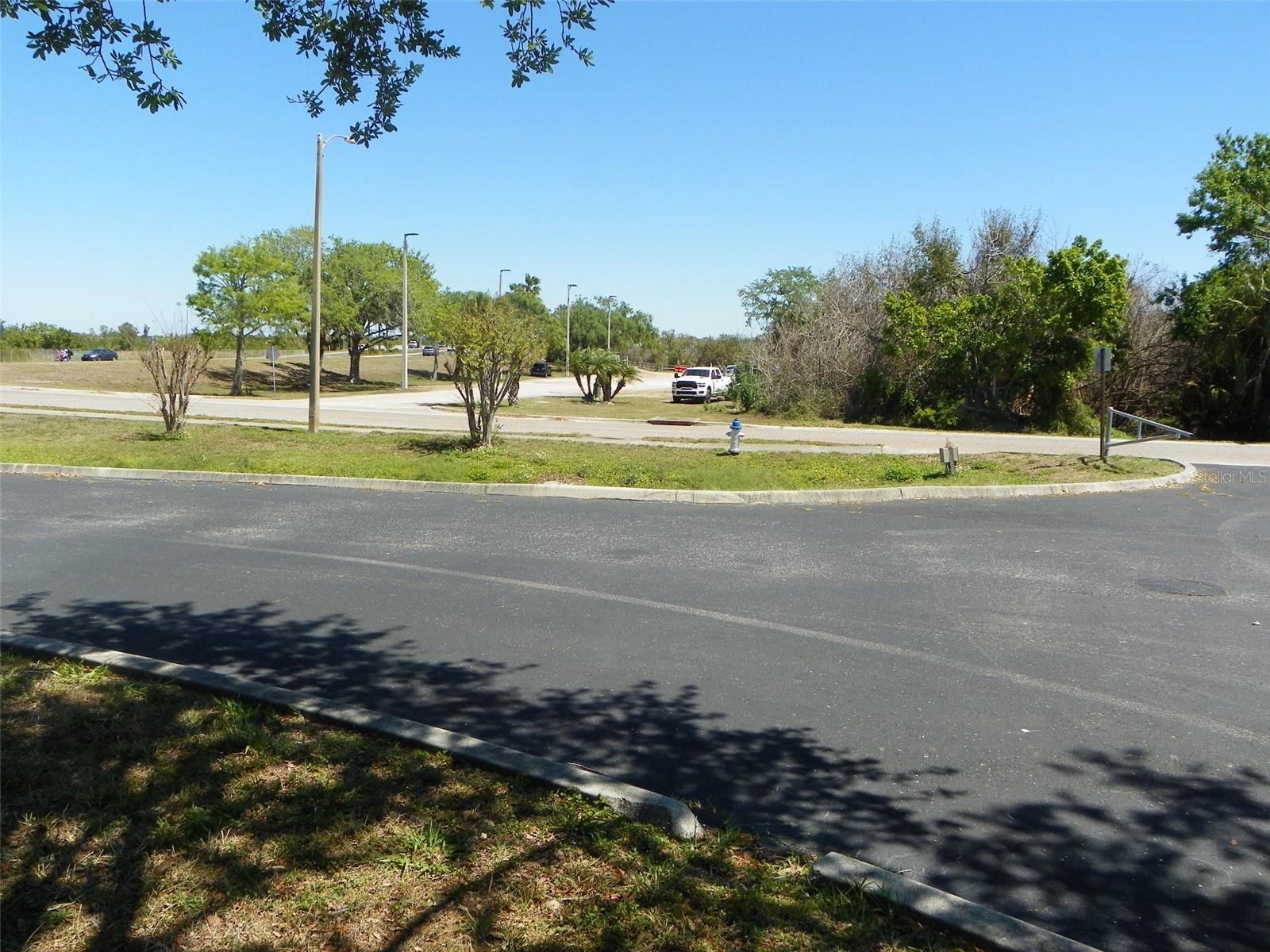 2824 Manatee Ave E Property Photo 14