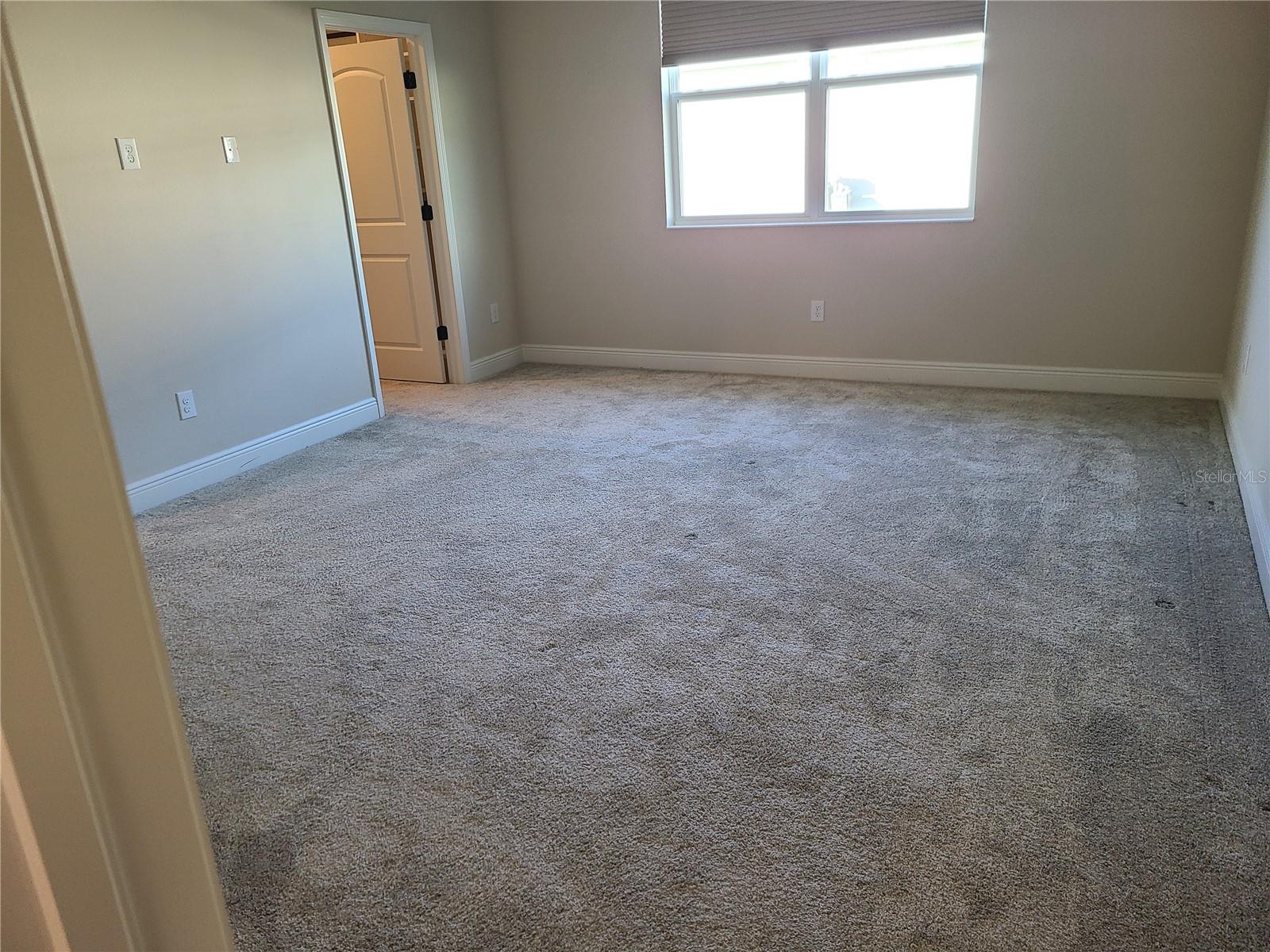 5736 143rd Ct E Property Photo 6