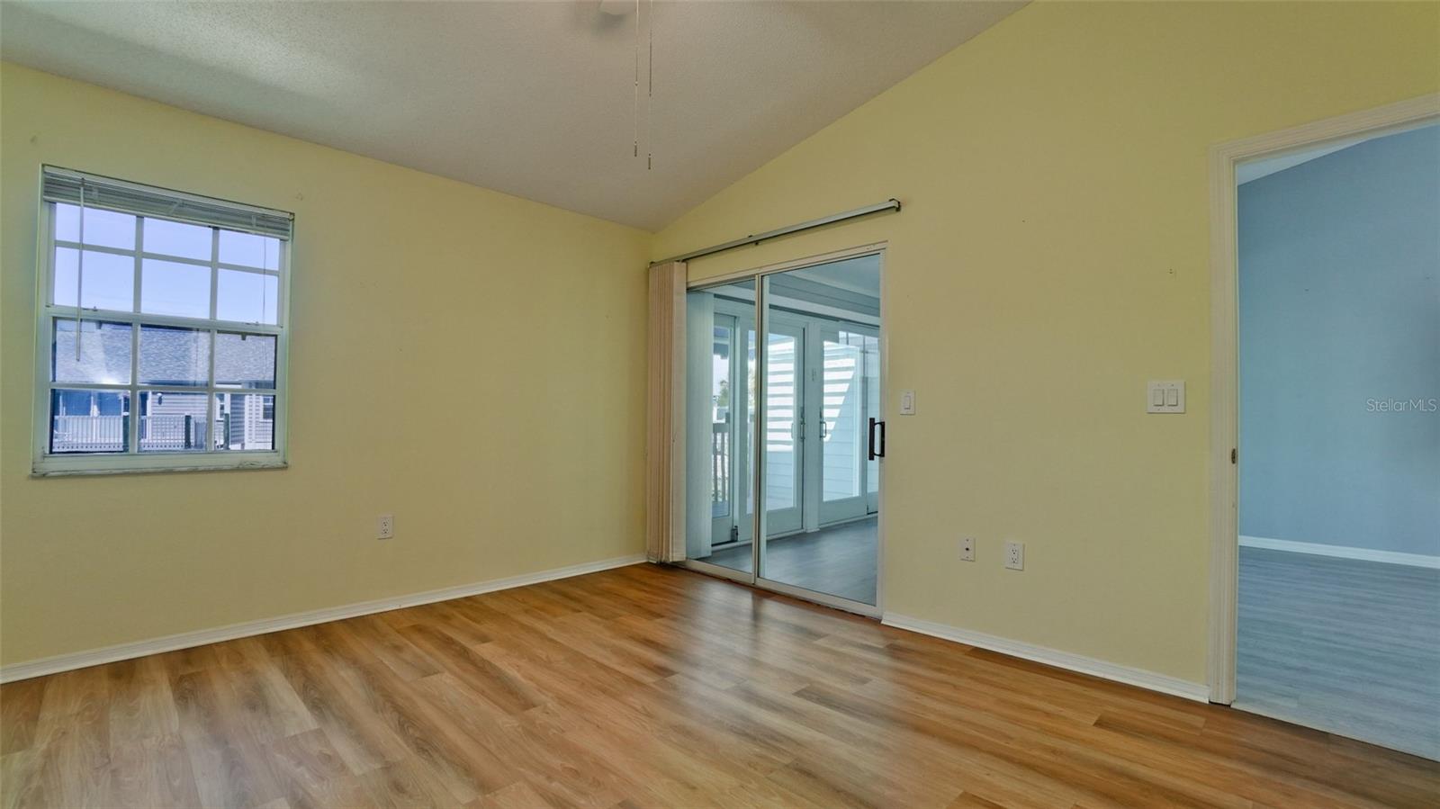 506 Woodstork Cir Property Photo 24