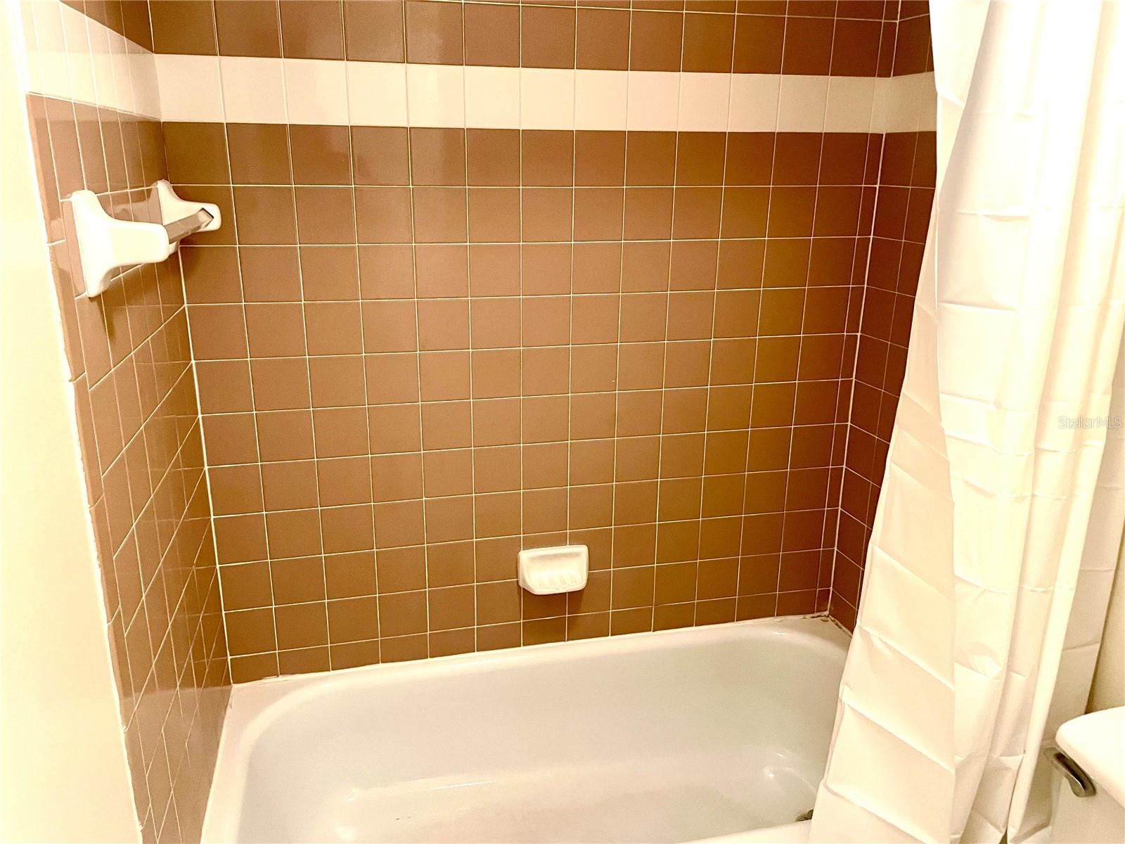 6033 34th St W #104 Property Photo 11