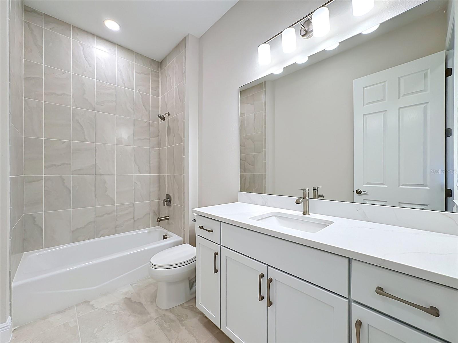 239 Monet Trl Property Photo 27