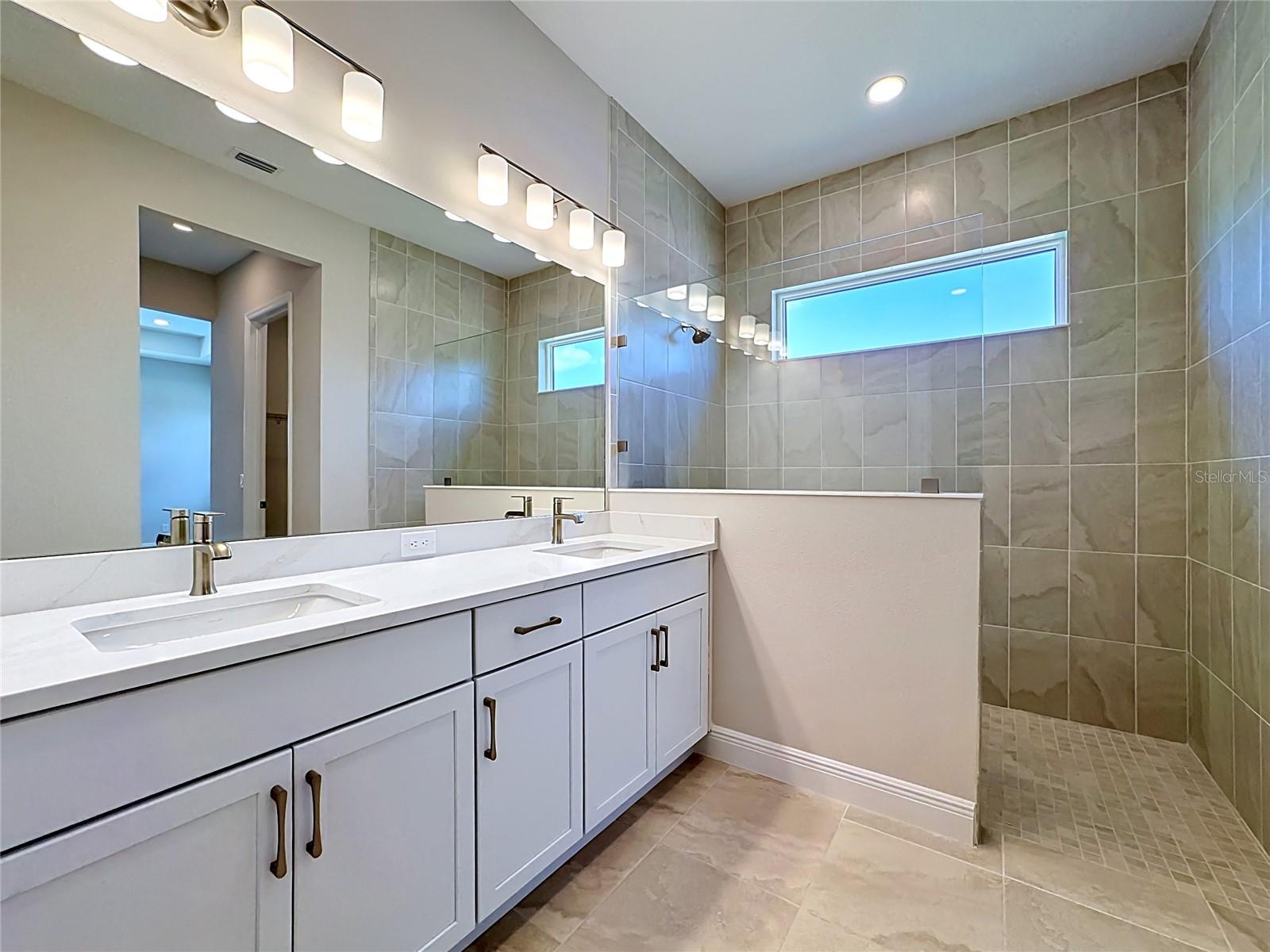239 Monet Trl Property Photo 36