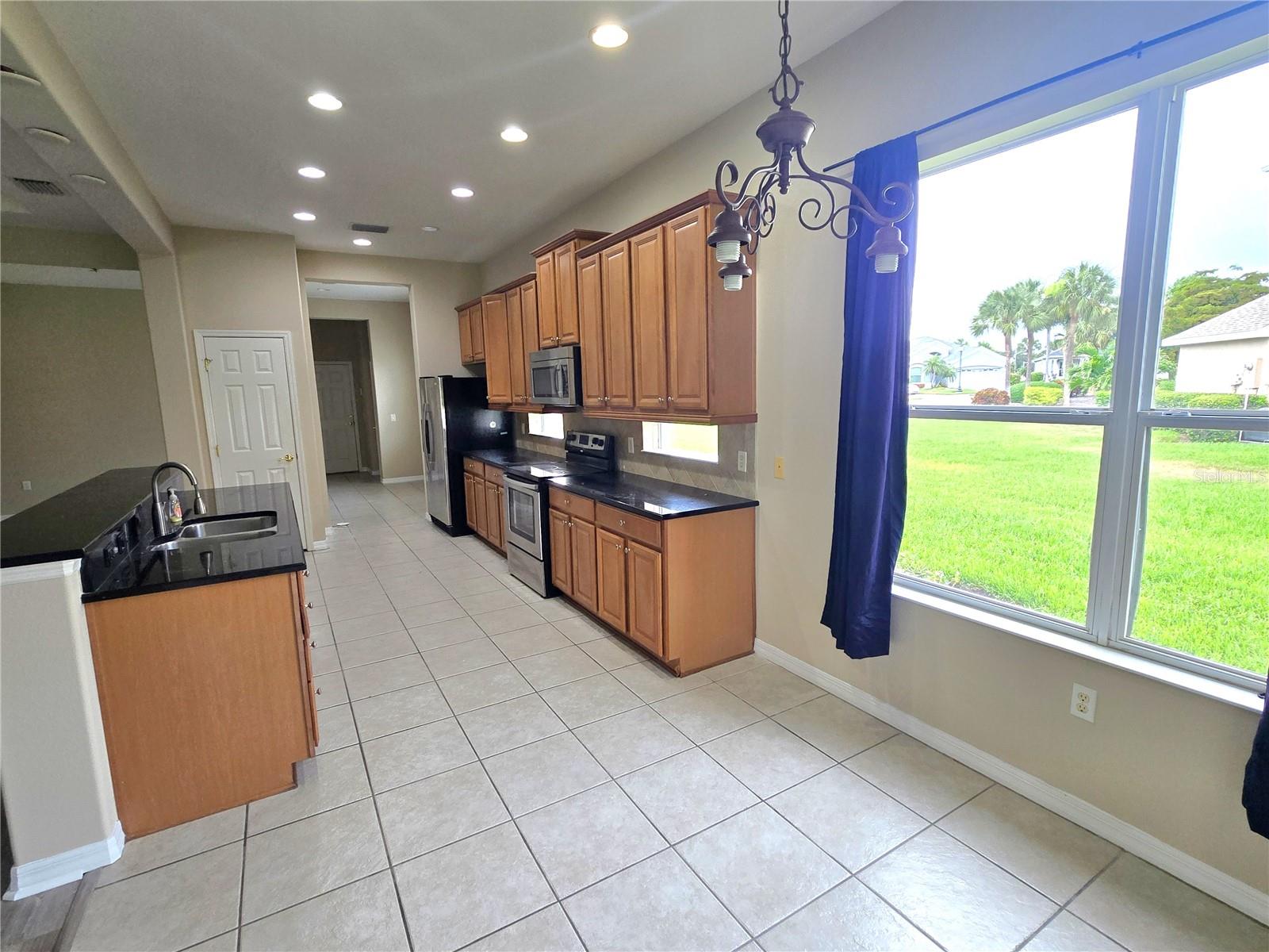 3637 Summerwind Cir Property Photo 8