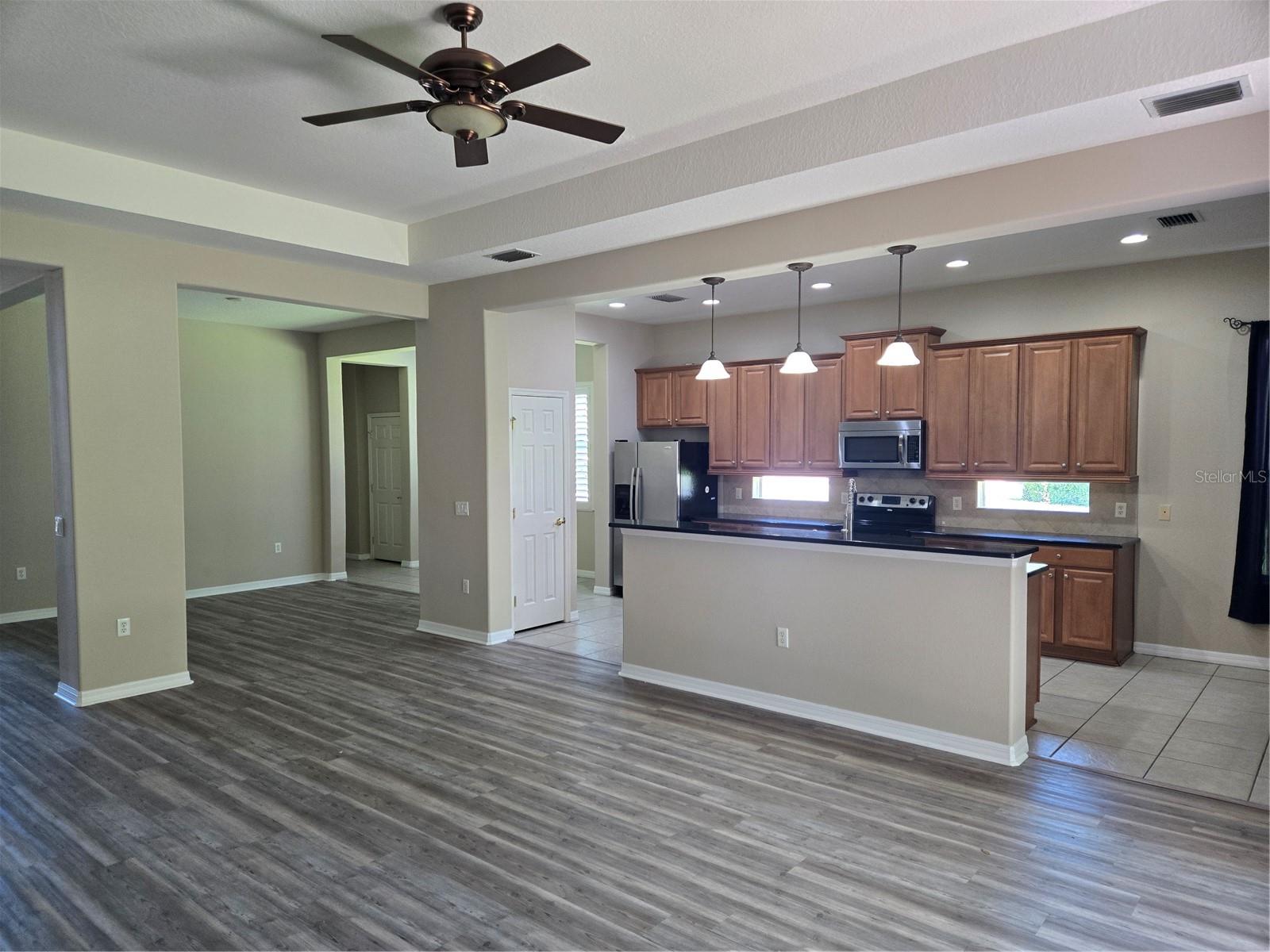 3637 Summerwind Cir Property Photo 9
