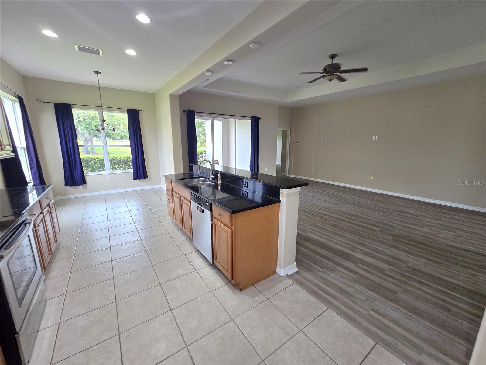 3637 Summerwind Cir Property Photo 10