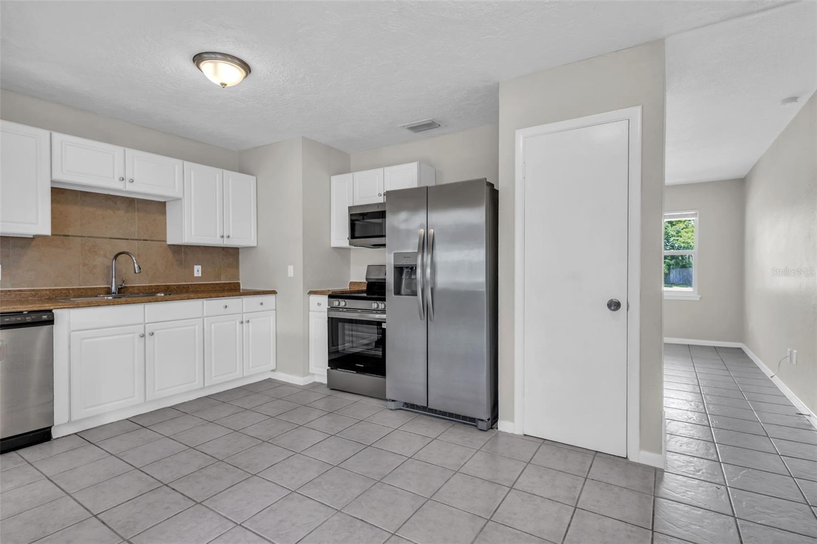 7000 Brentford Rd Property Photo 10