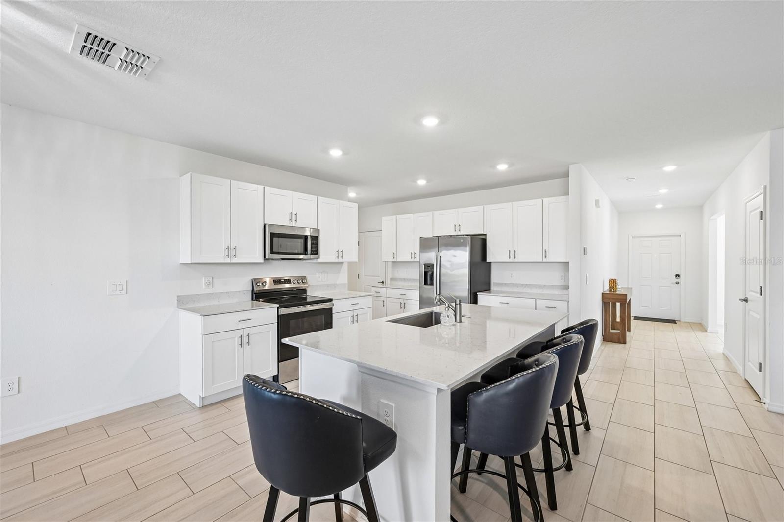 8807 Sunset Park Trl Property Photo 3