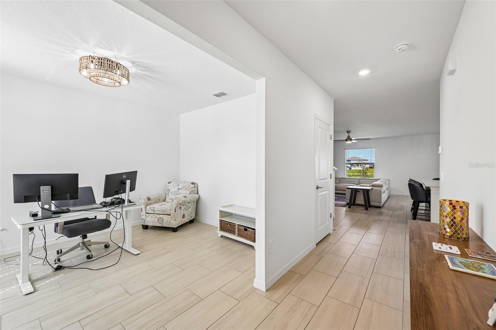 8807 Sunset Park Trl Property Photo 6