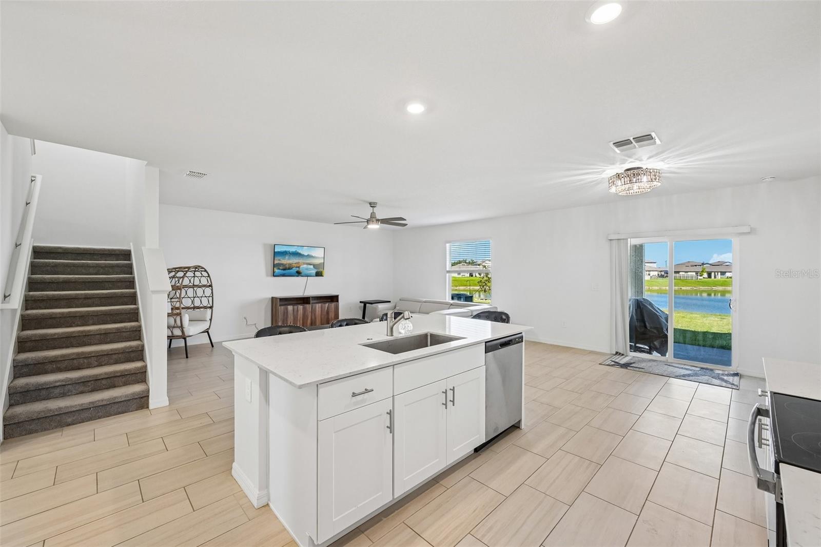 8807 Sunset Park Trl Property Photo 8