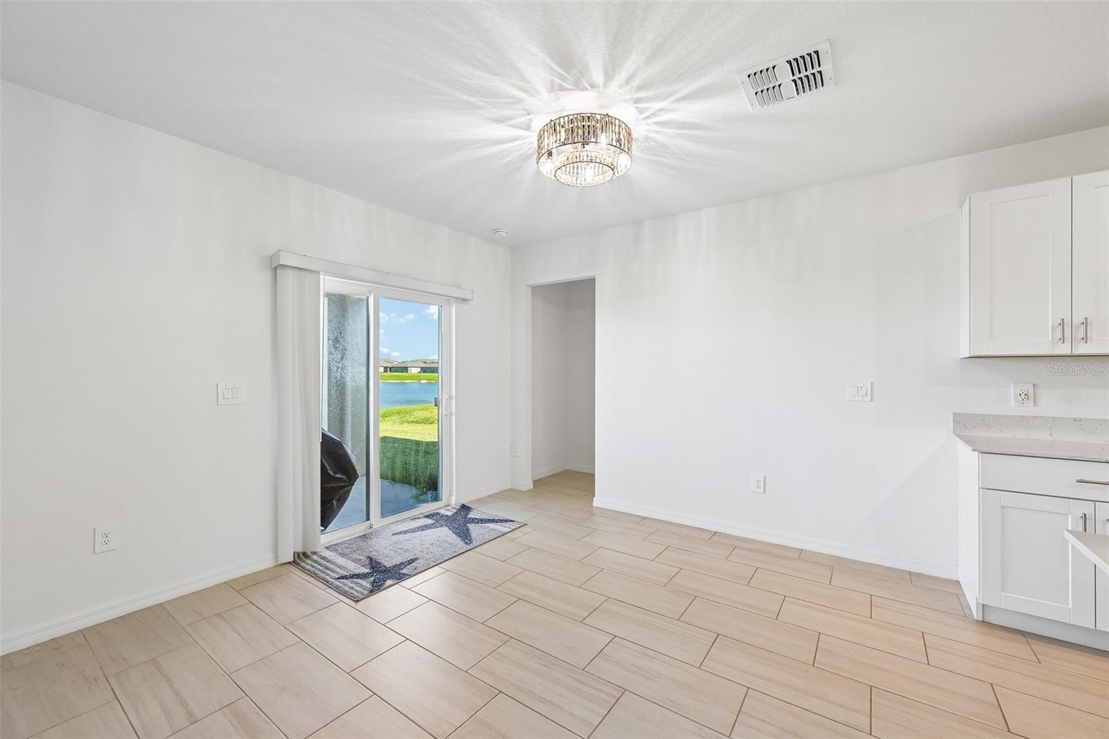 8807 Sunset Park Trl Property Photo 12