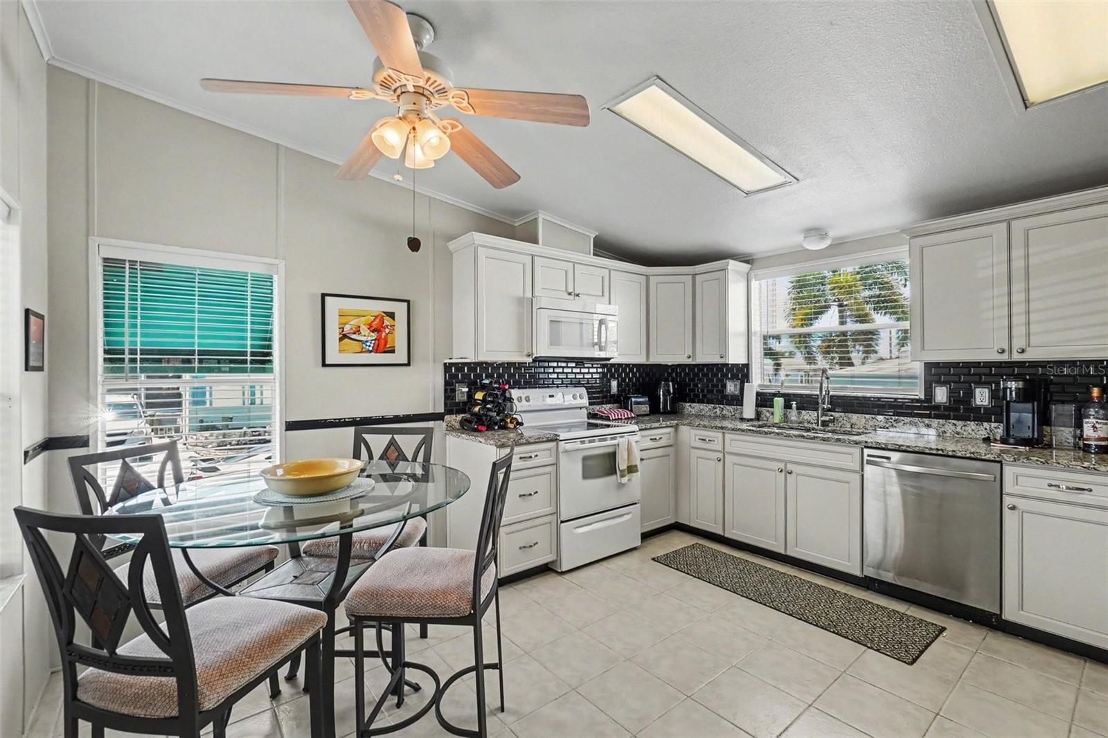 226 Bimini Dr Property Photo 2