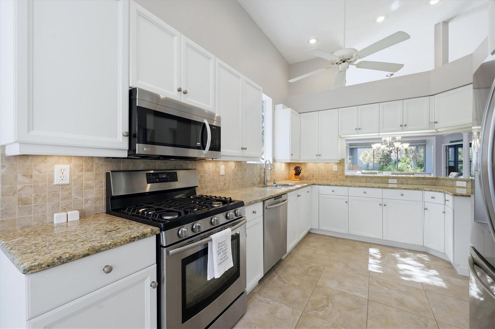 7906 Whitebridge Gln Property Photo 11