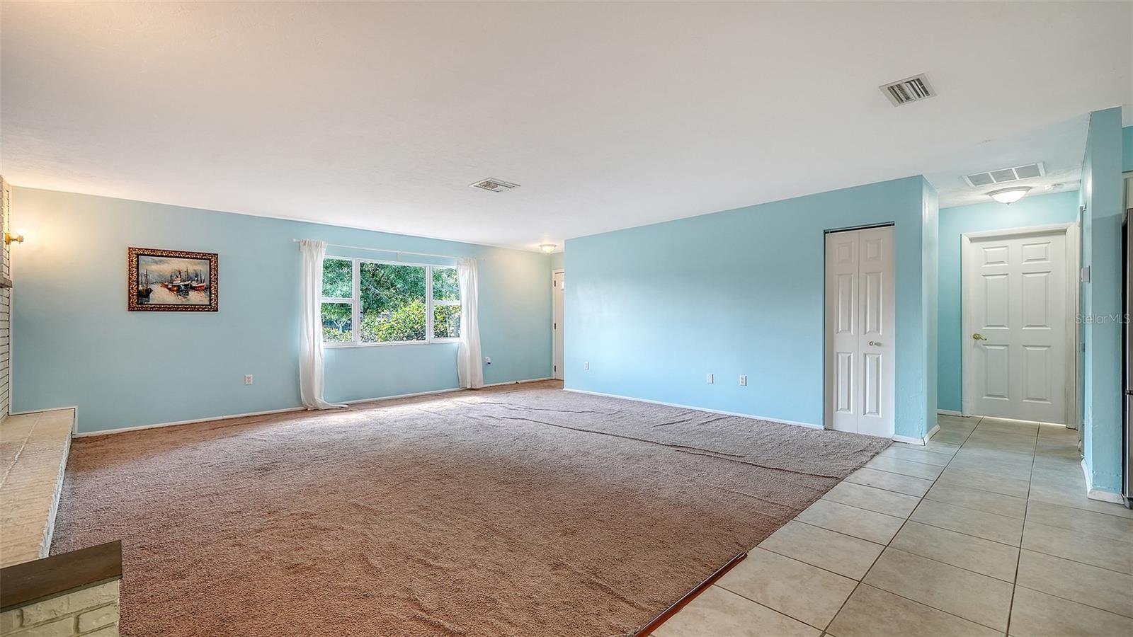 1546 Georgetowne Ln Property Photo 10