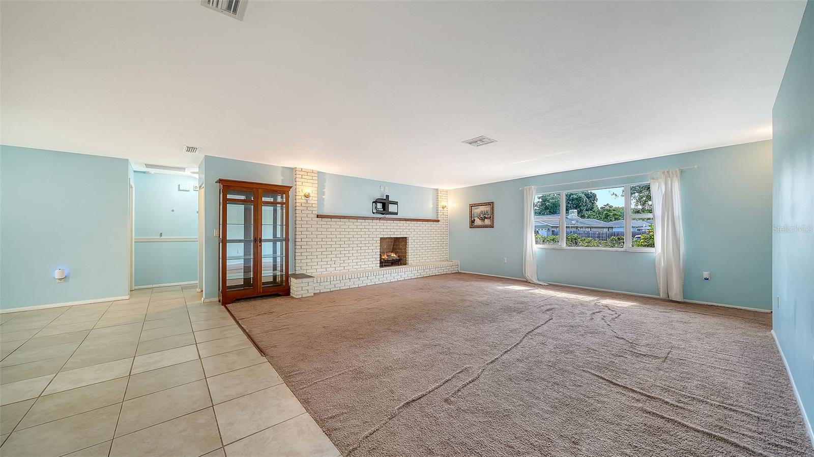1546 Georgetowne Ln Property Photo 12